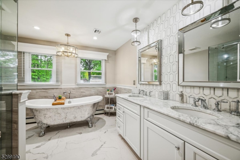 Back Oak Estates - Residential