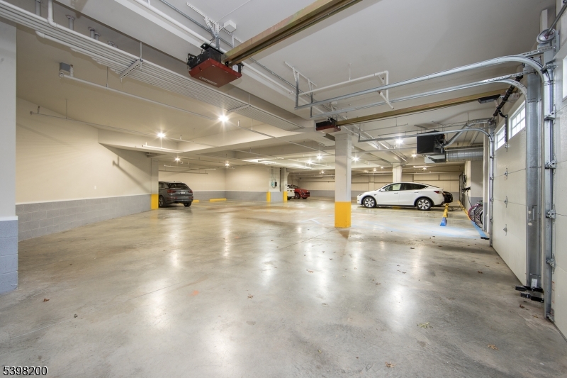 Bedminster Crossing - Residential Lease