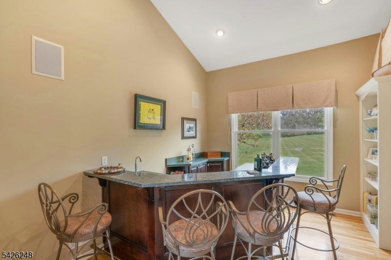 Roxiticus Valley/ Far Hills - Residential