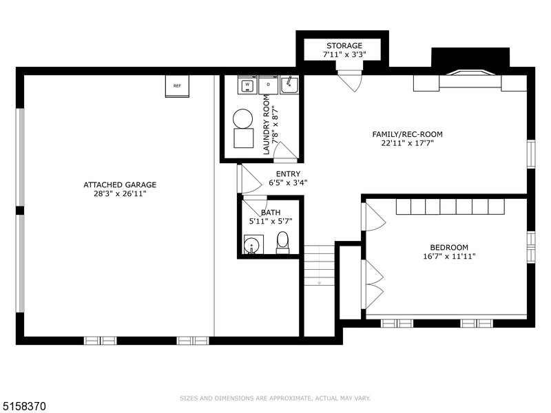 Main image without alt text