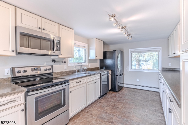 Cedar Lake - Residential Lease