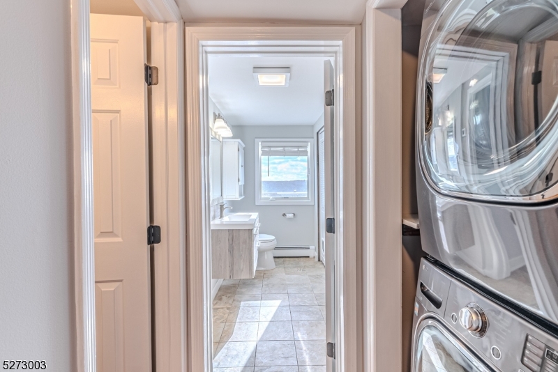 Cedar Lake - Residential Lease