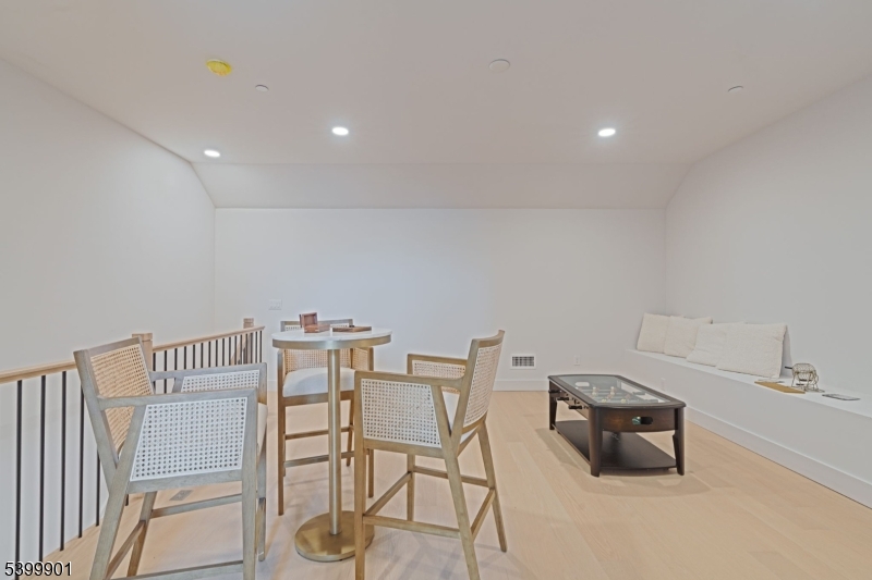 Avon Lakeview Townhomes - Residential