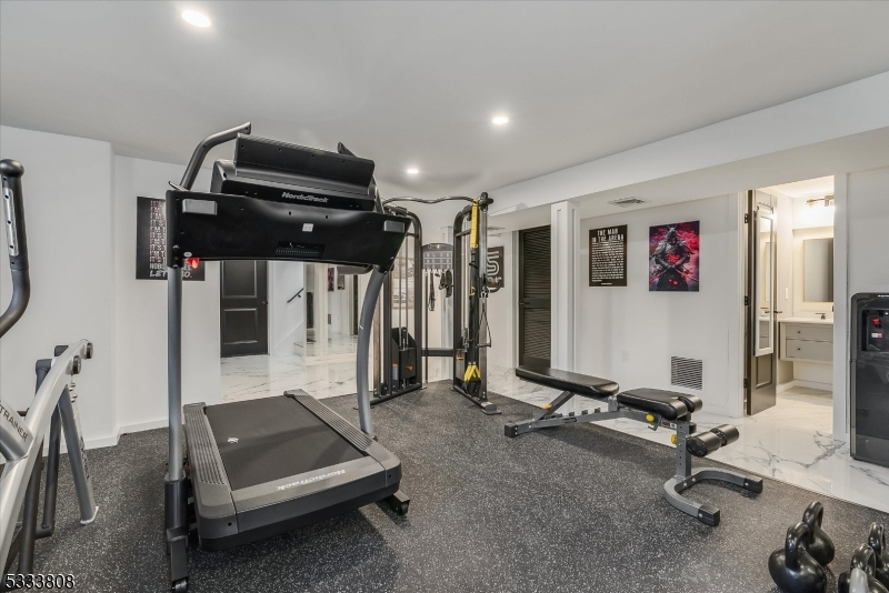 Yantacaw - Residential