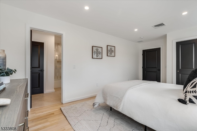 Yantacaw - Residential