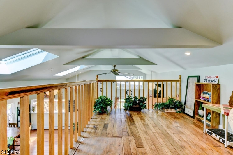 Cozy Lake - Residential