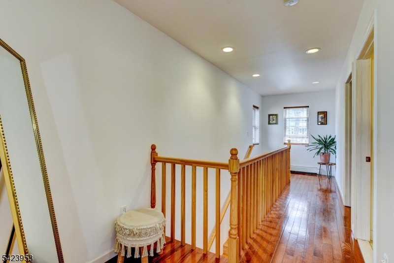 Cozy Lake - Residential