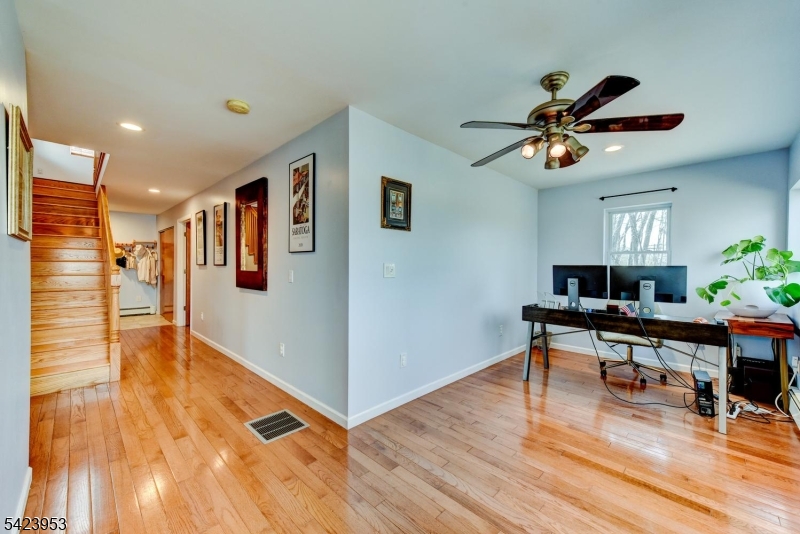 Cozy Lake - Residential