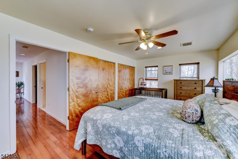 Cozy Lake - Residential