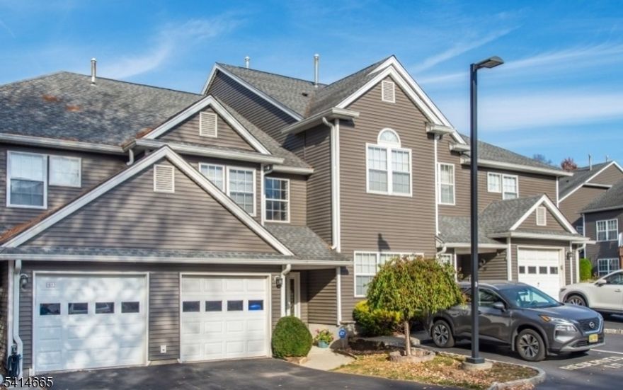 Step into this beautifully updated two-bedroom, two floor townhouse that perfectly blends comfort and style! With a modern kitchen equipped with all appliances, entertaining is a breeze. Enjoy spacious living and dinning areas bathed in natural light. Key features include 2 spacious bedrooms for relaxation, 2.5 stylish baths, freshly painted first floor, and new flooring. All stainless steal appliances included for your convenience. Located in the vibrant town of Kearny, you'll enjoy the best of suburban living with the convenience of city access. Explore local parks trendy cafes and welcoming community atmosphere. Plus with easy access to public transportation, you're just a short ride away from the heart of NYC and all its exciting offerings. Don't miss this opportunity to make this townhouse your new home in thriving neighborhood and experience the charm of Kearny living. also for Rent mls # 4012391