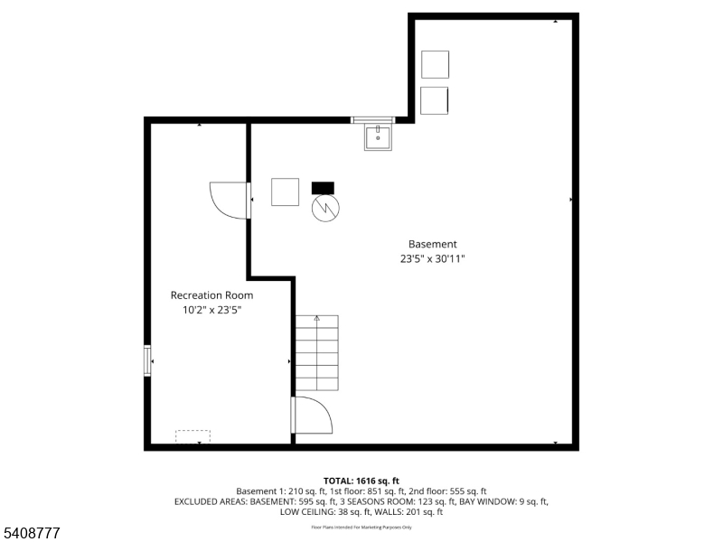 Main image without alt text