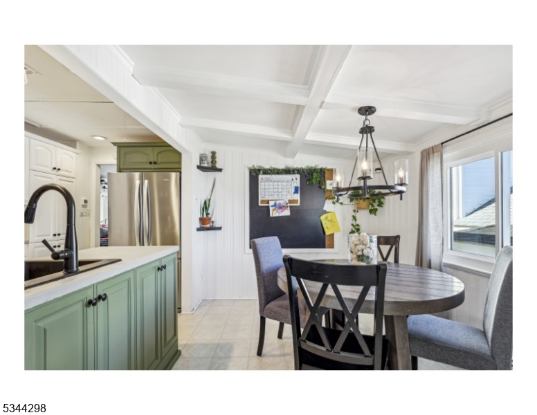 Mount Arlington Boro, New Jersey 07856, United States, 2 Bedrooms Bedrooms, ,1 BathroomBathrooms,Residential,Active,93201