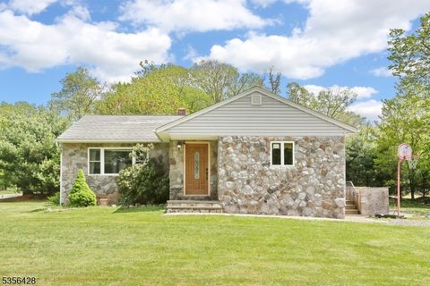 99 Spear St Oakland Boro NJ 07436