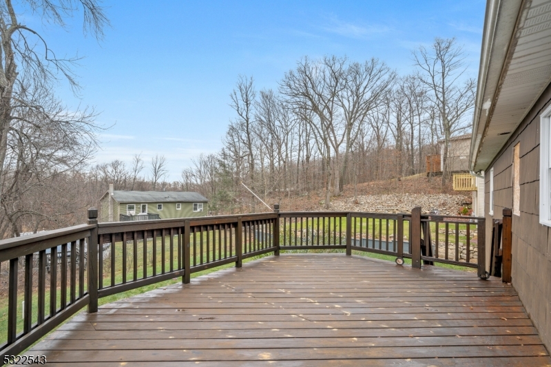 BARRY LAKES - Residential