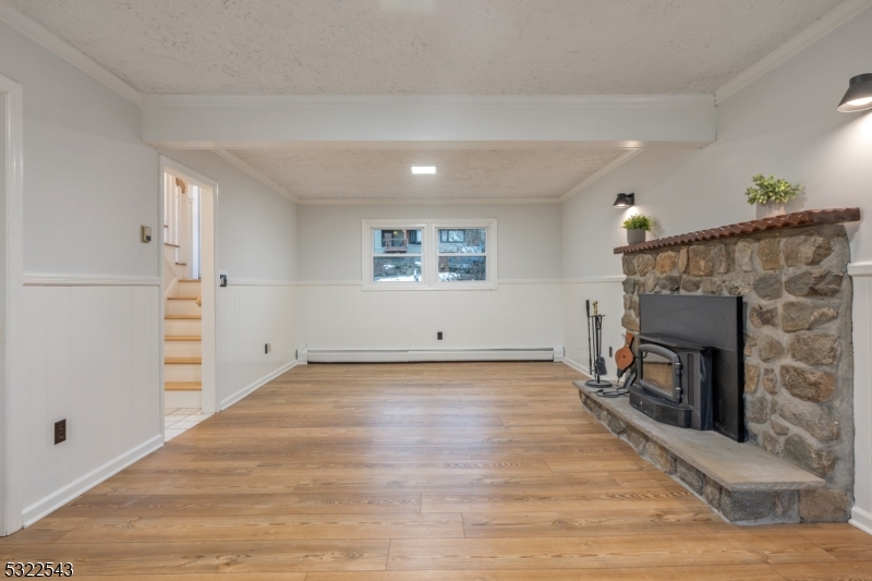 BARRY LAKES - Residential