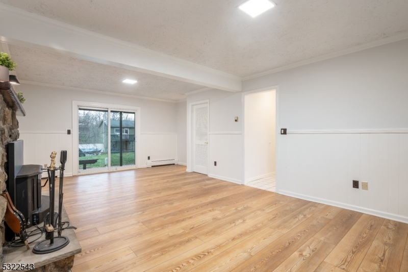 BARRY LAKES - Residential