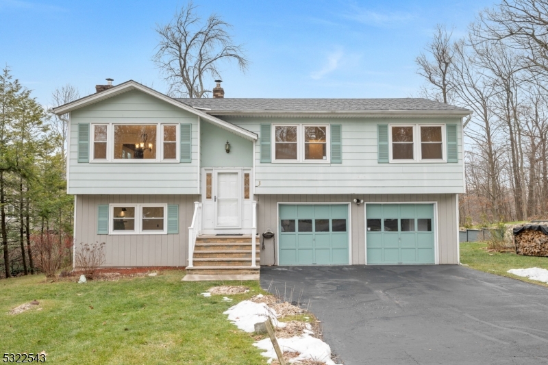 BARRY LAKES - Residential