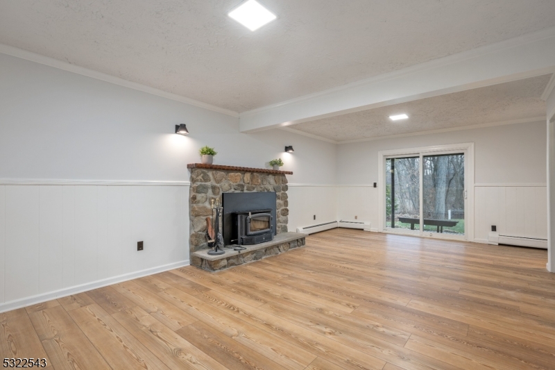 BARRY LAKES - Residential