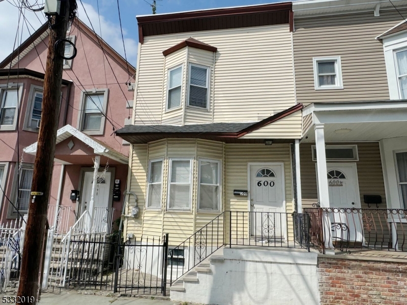 Charming Move-In Ready Home in Newark, NJ!Welcome to 600 North 5th Street, a beautifully updated one-family home located in the heart of Newark, New Jersey. This delightful residence offers 3 spacious bedrooms and 1.5 bathrooms, making it perfect for comfortable living.Step inside to find a home that has been freshly painted and thoughtfully updated, providing a modern yet cozy ambiance. The generous-sized rooms allow for versatile layouts, ensuring plenty of space for relaxation, work, or entertaining. The kitchen, bathrooms, and living areas are in move-in ready condition, offering a hassle-free transition for the lucky new owners.Situated in a prime location, this home is conveniently close to major public commuter lines, making travel a breeze. You'll also find yourself near schools, shopping, and houses of worship, ensuring all your daily needs are easily met. For outdoor enthusiasts, the world-renowned Branch Brook Park famous for its cherry blossoms and recreational activities is just moments away.Don't miss this incredible opportunity to own a charming home in a fantastic neighborhood. Schedule your showing today and make 600 North 5th Street your new address!