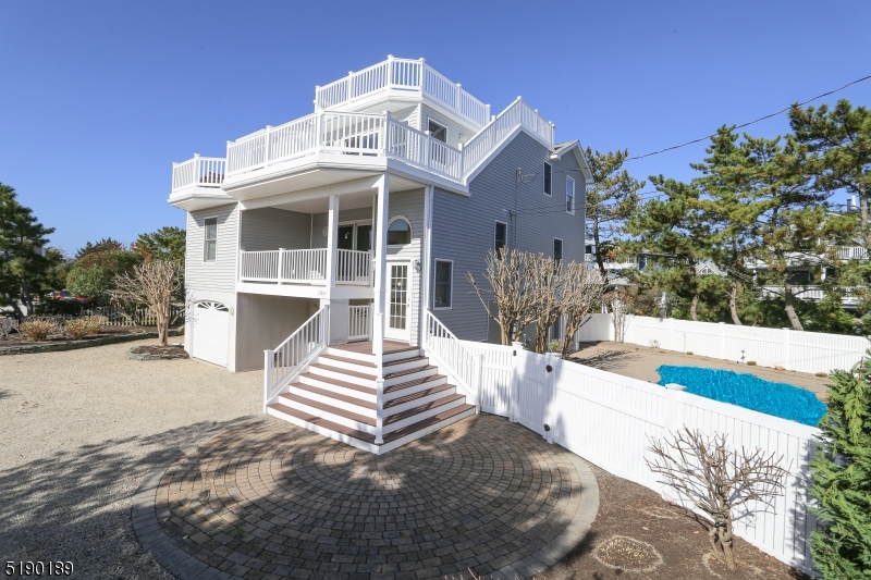 LoveLadies - Residential