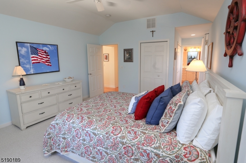 LoveLadies - Residential