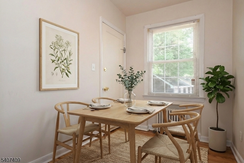 Maplewood Village Condos - Residential Lease