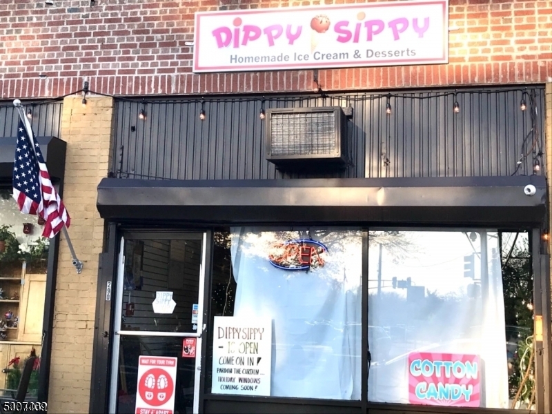 Maplewood Village Condos - Residential Lease