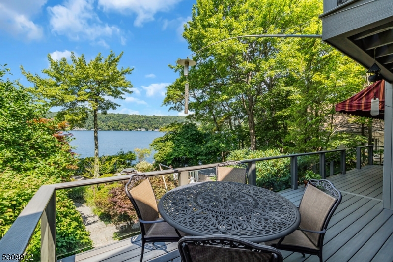 GREEN POND - Residential