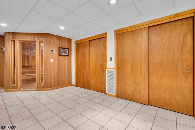 GREEN POND - Residential