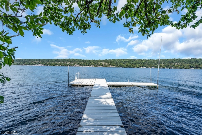 GREEN POND - Residential