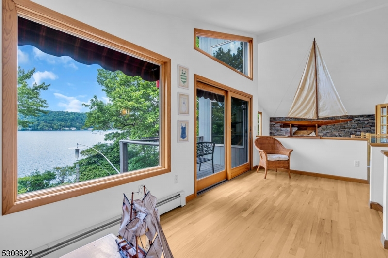 GREEN POND - Residential