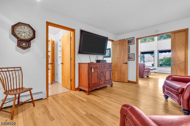 GREEN POND - Residential