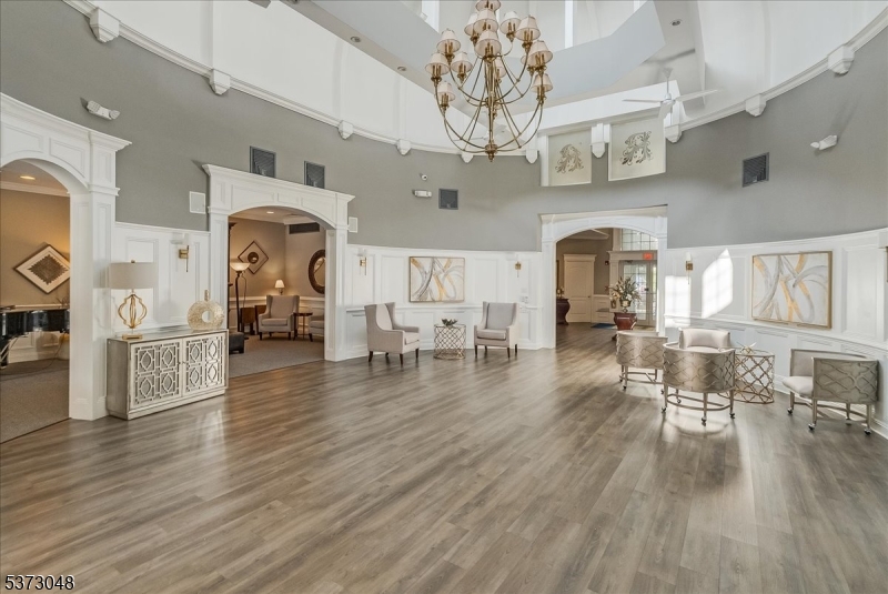 Royal Club at Winthrop - Residential