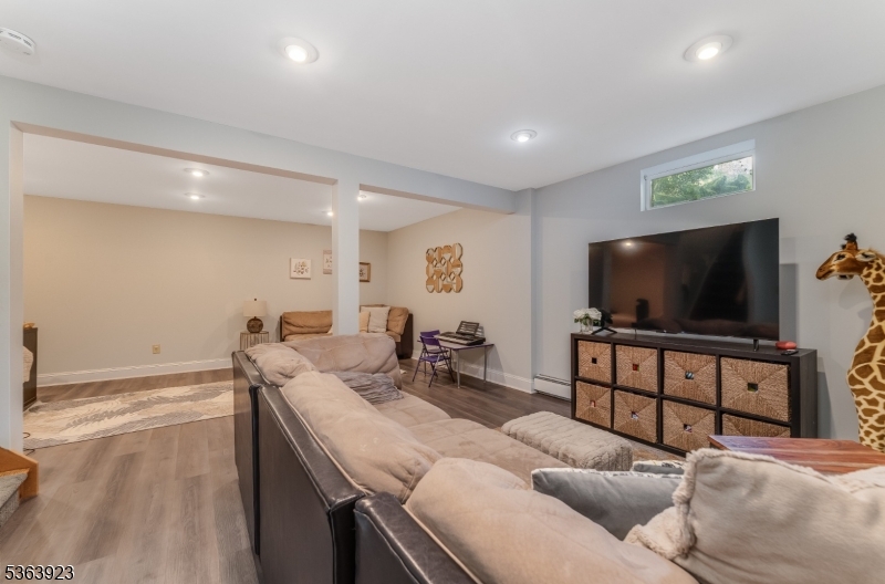 Randolph Twp., New Jersey 07869, United States, 3 Bedrooms Bedrooms, ,3 BathroomsBathrooms,Residential,Coming Soon,148753