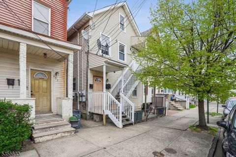 151 Clark Pl Elizabeth City NJ 07206