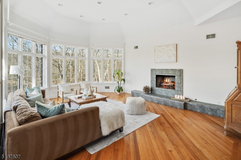 Burnheade on the Lake - Residential