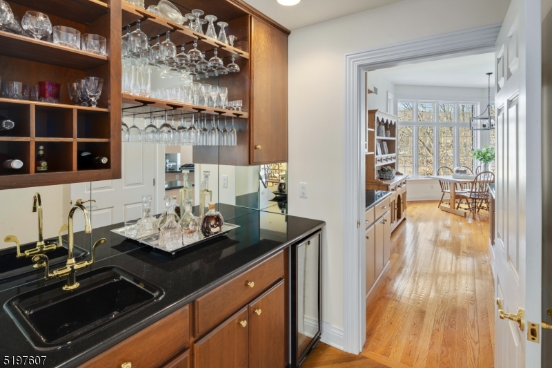 Burnheade on the Lake - Residential