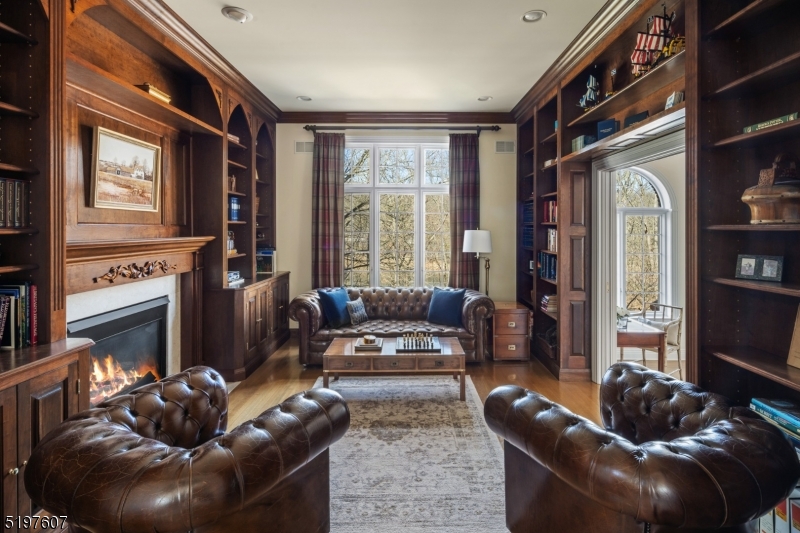 Burnheade on the Lake - Residential