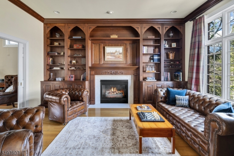 Burnheade on the Lake - Residential