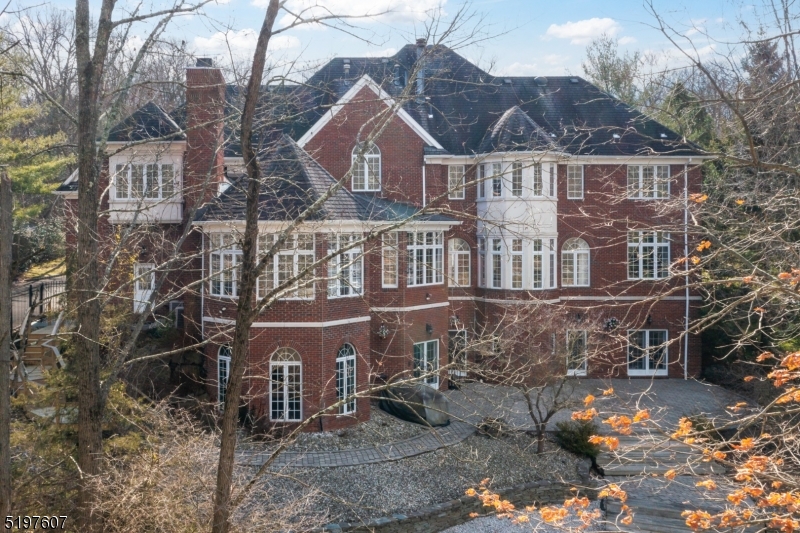 Burnheade on the Lake - Residential