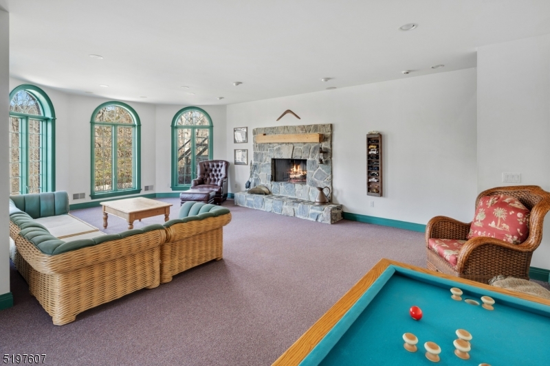 Burnheade on the Lake - Residential