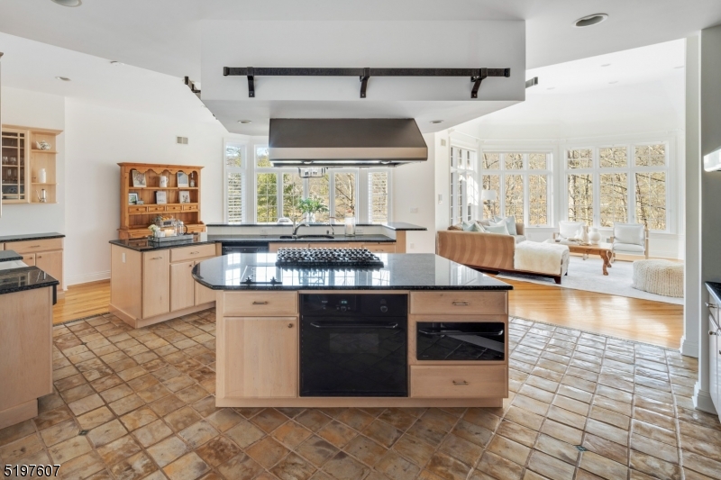 Burnheade on the Lake - Residential