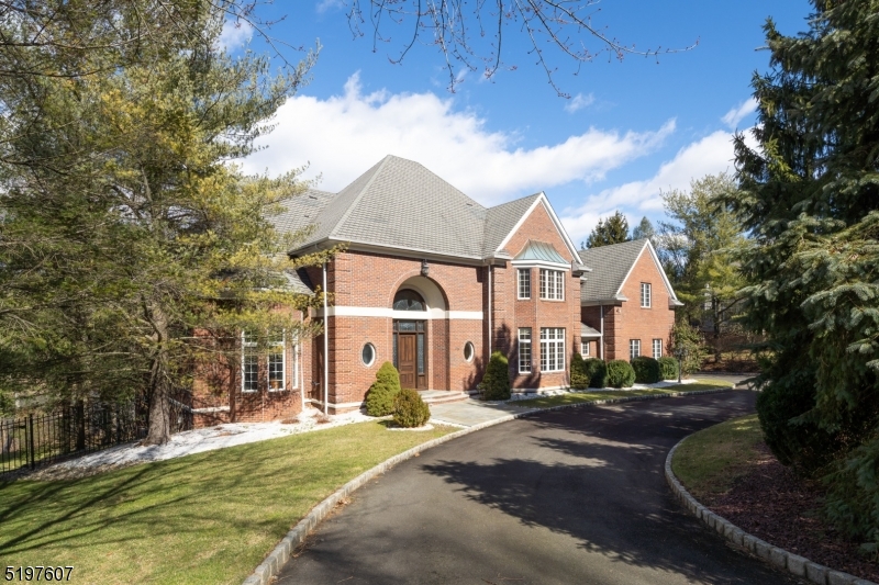 Burnheade on the Lake - Residential