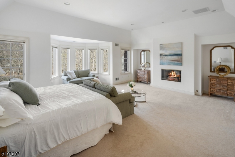 Burnheade on the Lake - Residential