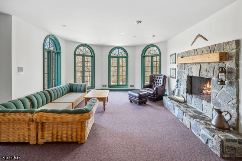 Burnheade on the Lake - Residential