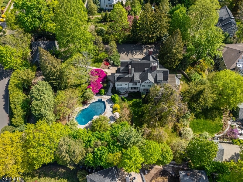 29 Highland Ave