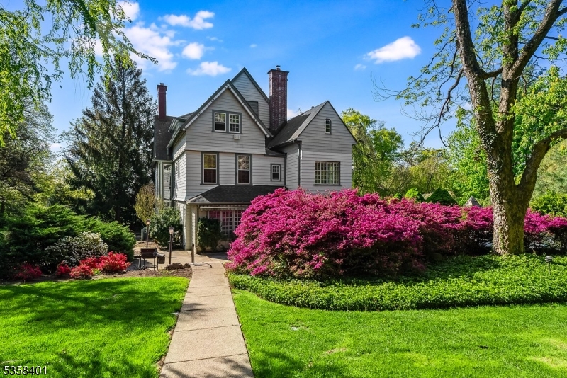29 Highland Ave