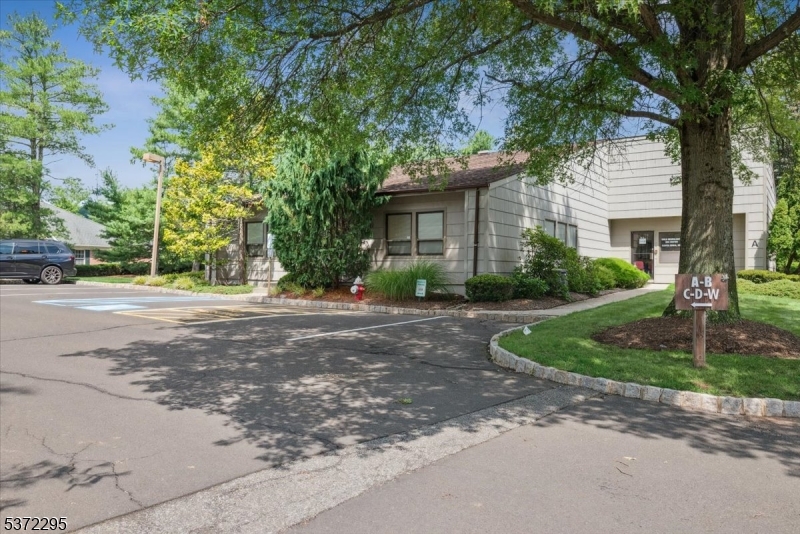 Warren Twp., New Jersey 07059, United States, ,Residential,Active,176079