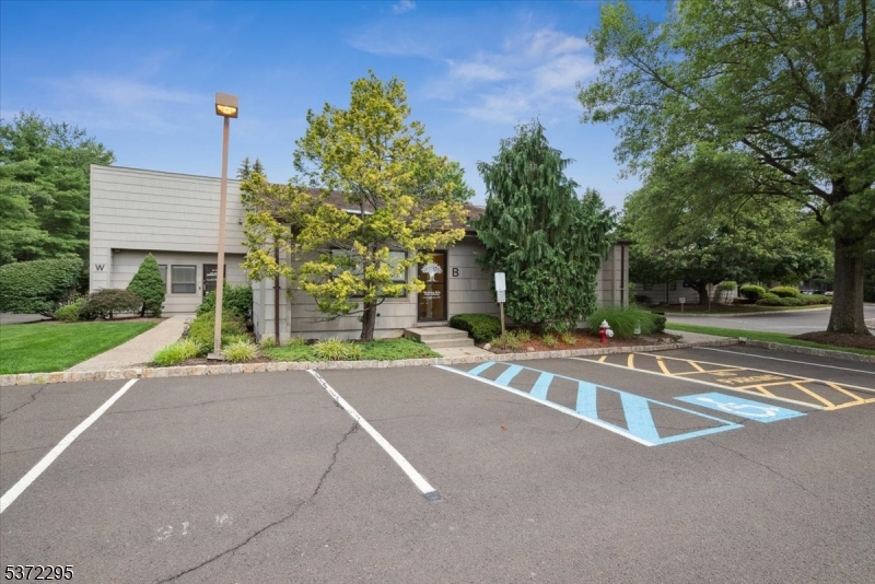 Warren Twp., New Jersey 07059, United States, ,Residential,Active,176079