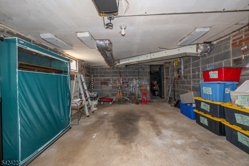 Hillcrest Section - Residential